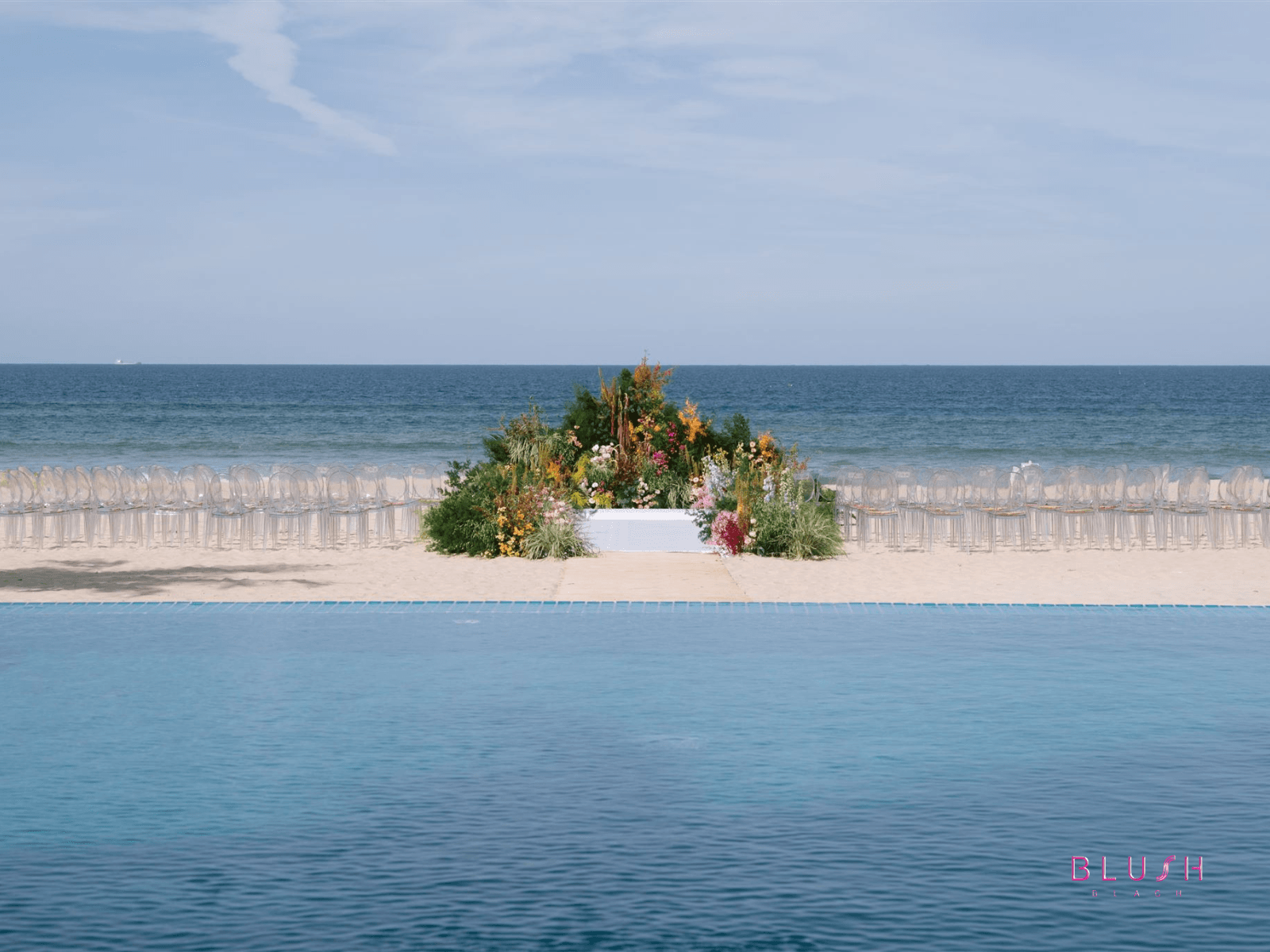 700m of pristine white sand – barefoot ceremonies, music events, or grand gatherings with the sea as witness.